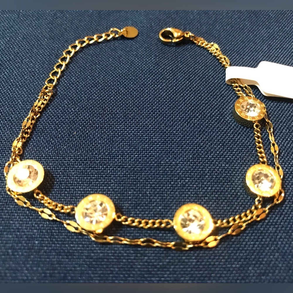 NEW Zircon Layered Roman numerals bracelet